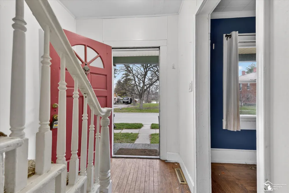 729 Obrien Street Monroe City, MI 48161