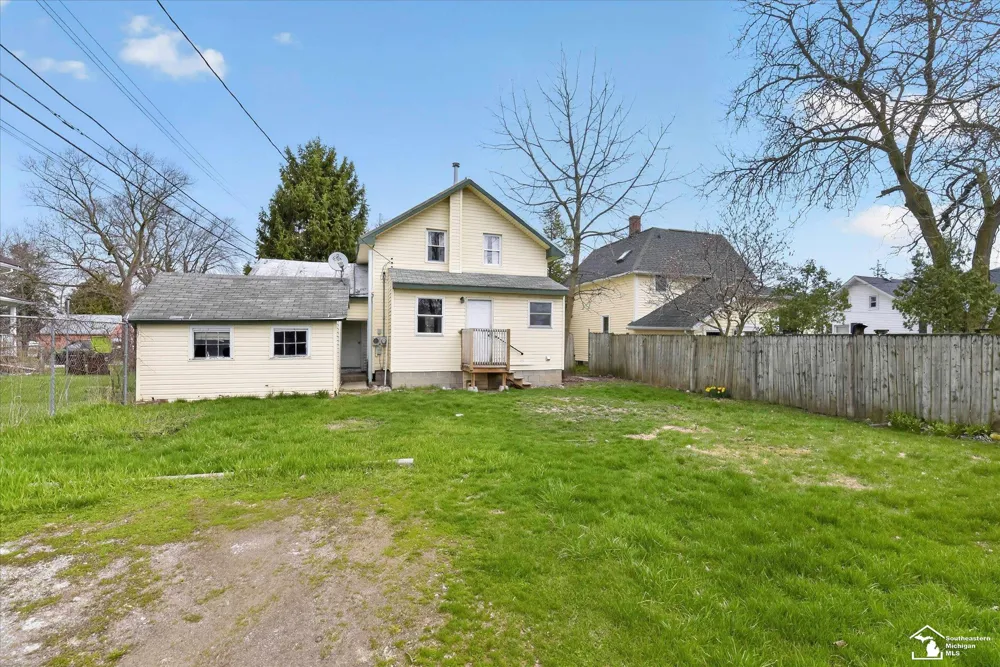 729 Obrien Street Monroe City, MI 48161