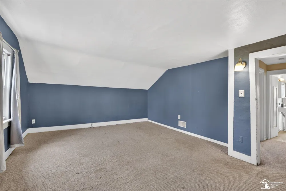 729 Obrien Street Monroe City, MI 48161