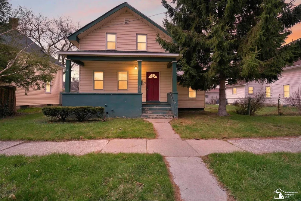 729 Obrien Street Monroe City, MI 48161