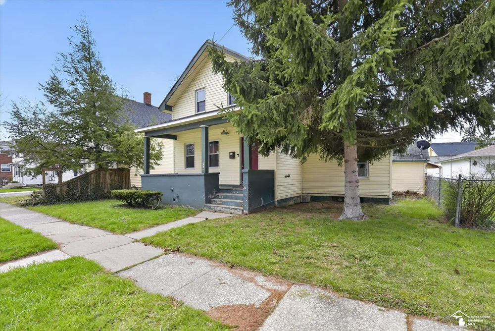 729 Obrien Street Monroe City, MI 48161