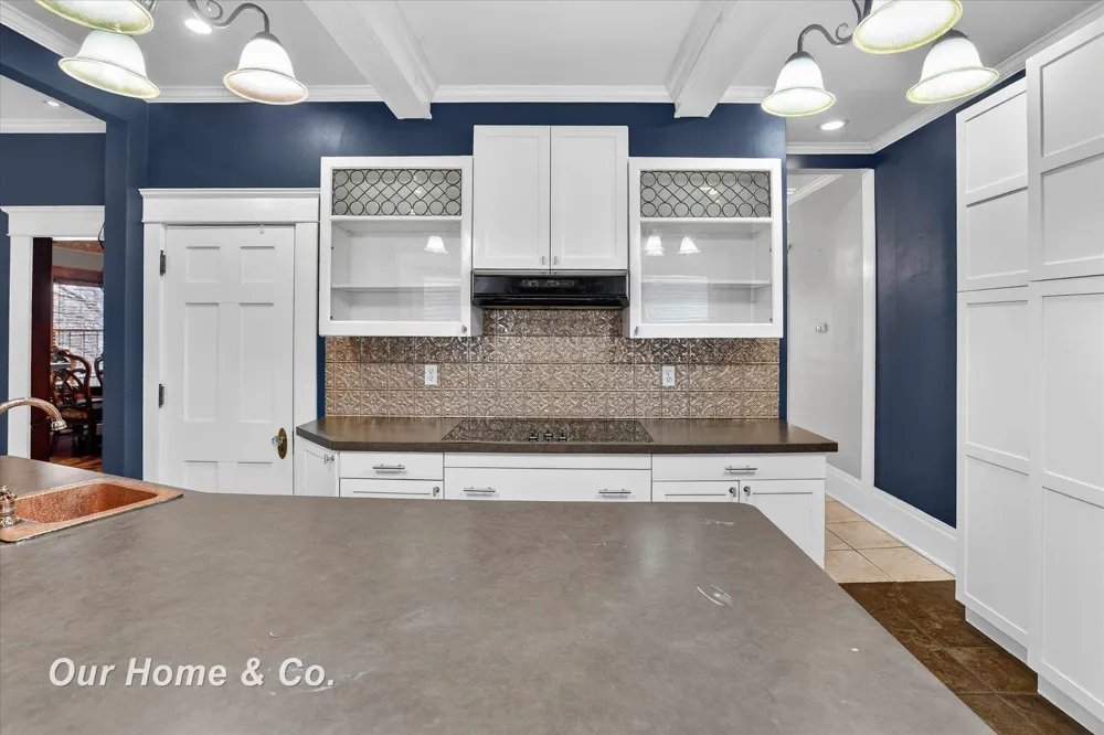 700 Van Buren Street Bay City City, MI 48708