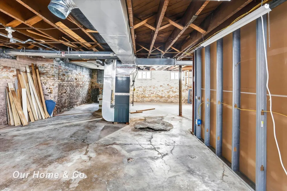 700 Van Buren Street Bay City City, MI 48708