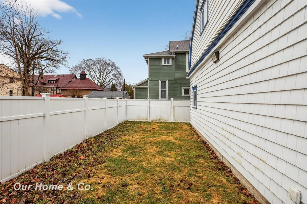 700 Van Buren Street Bay City City, MI 48708