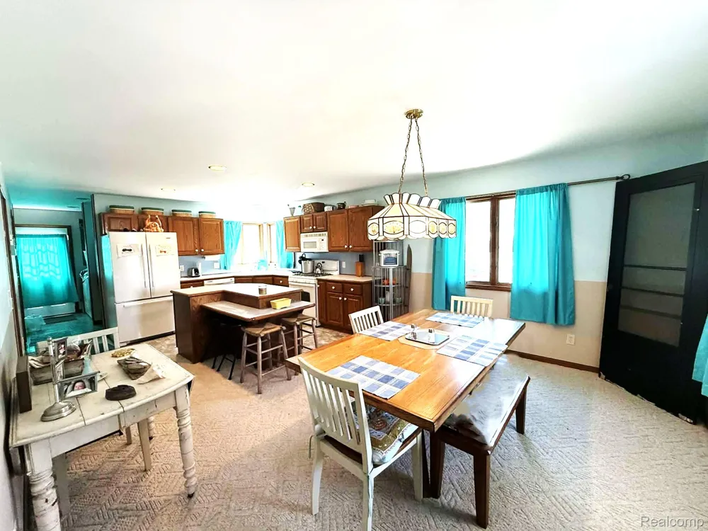 4689 Port Austin Road Lake Township, MI 48725