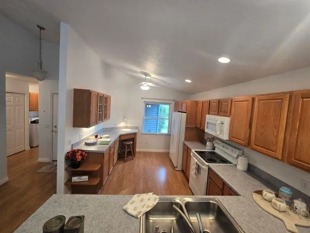 3801 Creekside Drive Garfield Charter Township, MI 49684