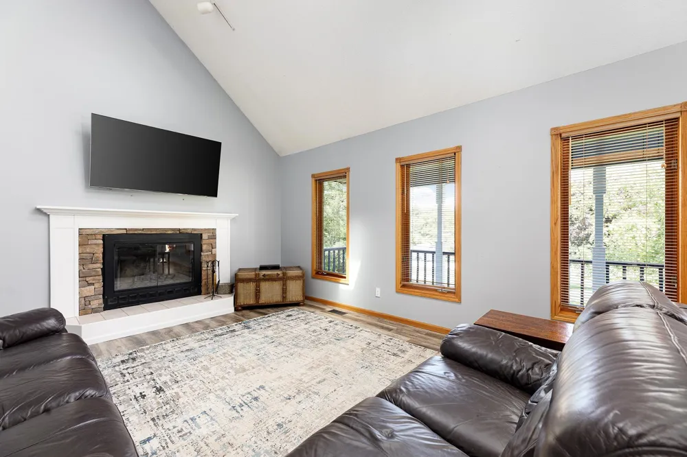 3850 Burlington Drive Acme Township, MI 49690