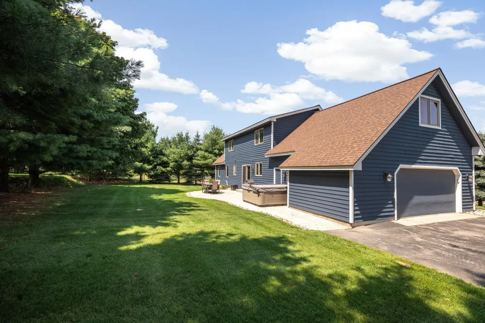 3850 Burlington Drive Acme Township, MI 49690