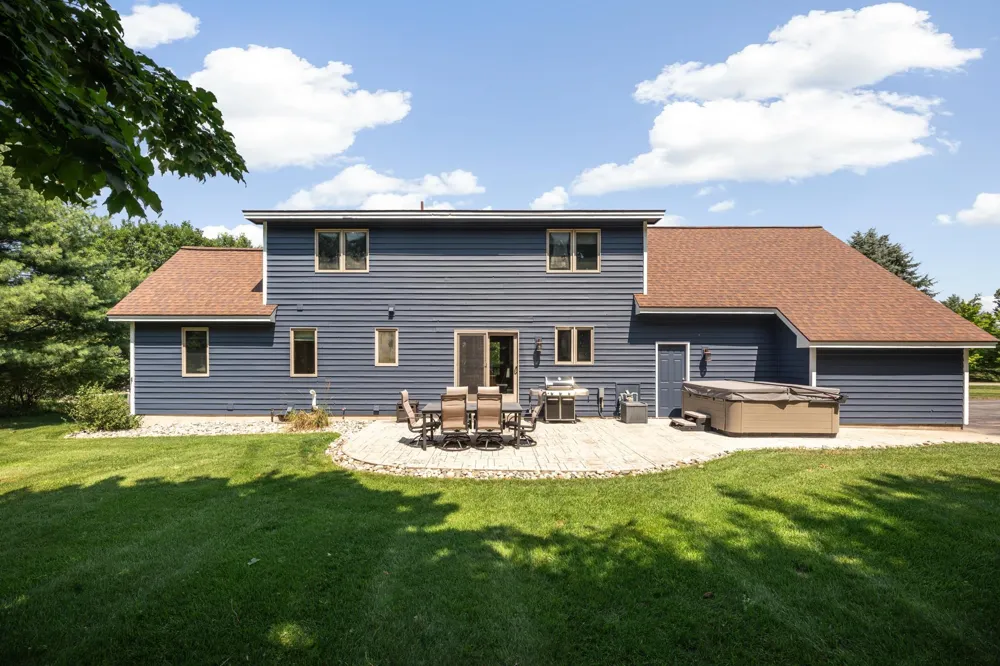 3850 Burlington Drive Acme Township, MI 49690