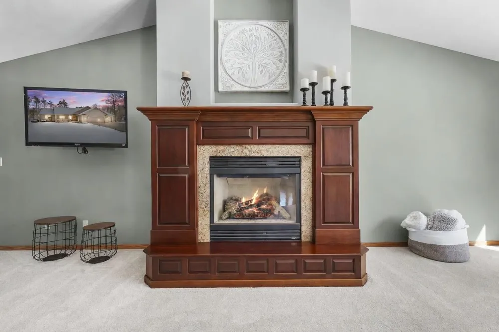 1546 Nightingale Lane Paradise Township, MI 49649