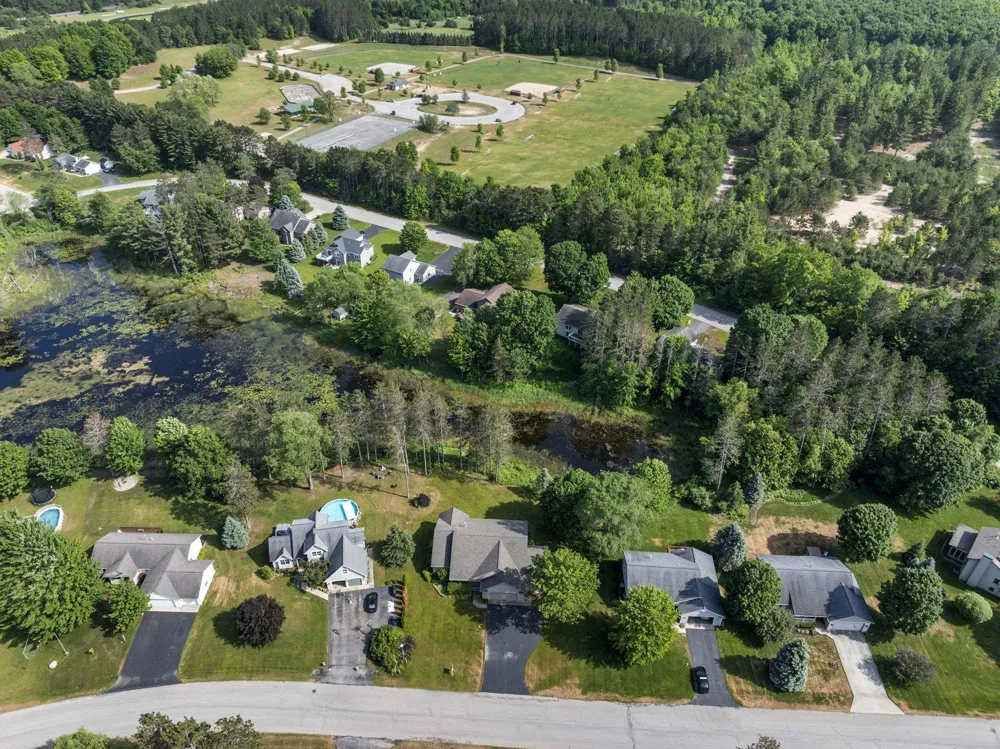 1546 Nightingale Lane Paradise Township, MI 49649