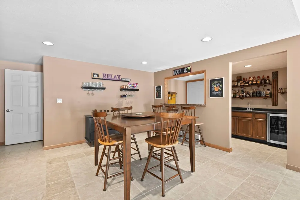 1546 Nightingale Lane Paradise Township, MI 49649