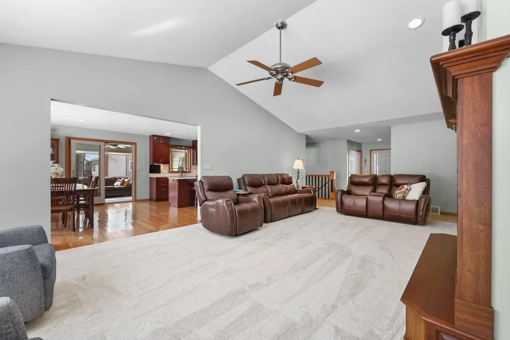 1546 Nightingale Lane Paradise Township, MI 49649