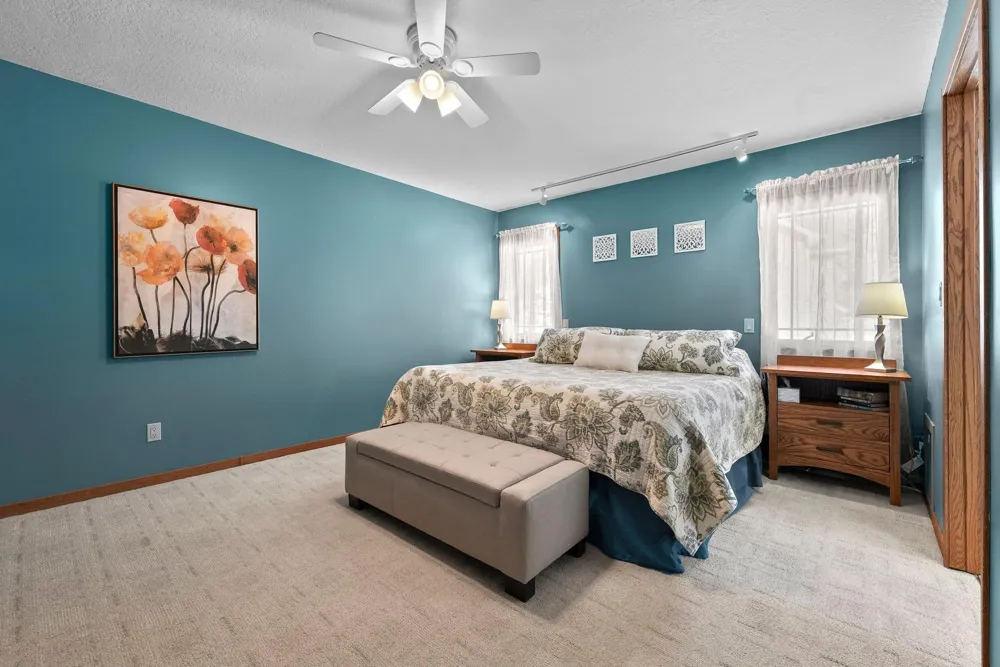 1546 Nightingale Lane Paradise Township, MI 49649
