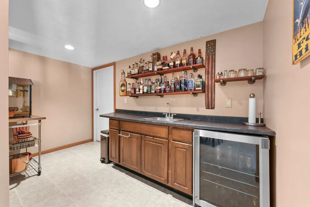1546 Nightingale Lane Paradise Township, MI 49649