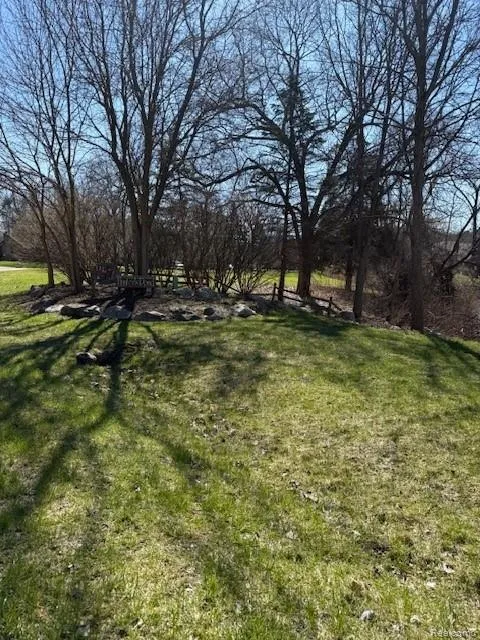 5926 Hunters Ridge Drive Washington Township, MI 48094