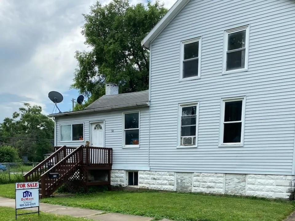 316 Howard Street Bay City City, MI 48708