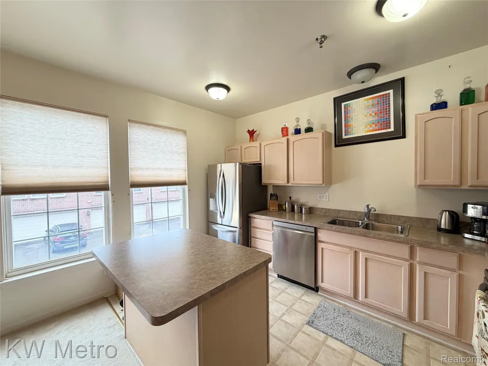 25409 Saint James Southfield City, MI 48075