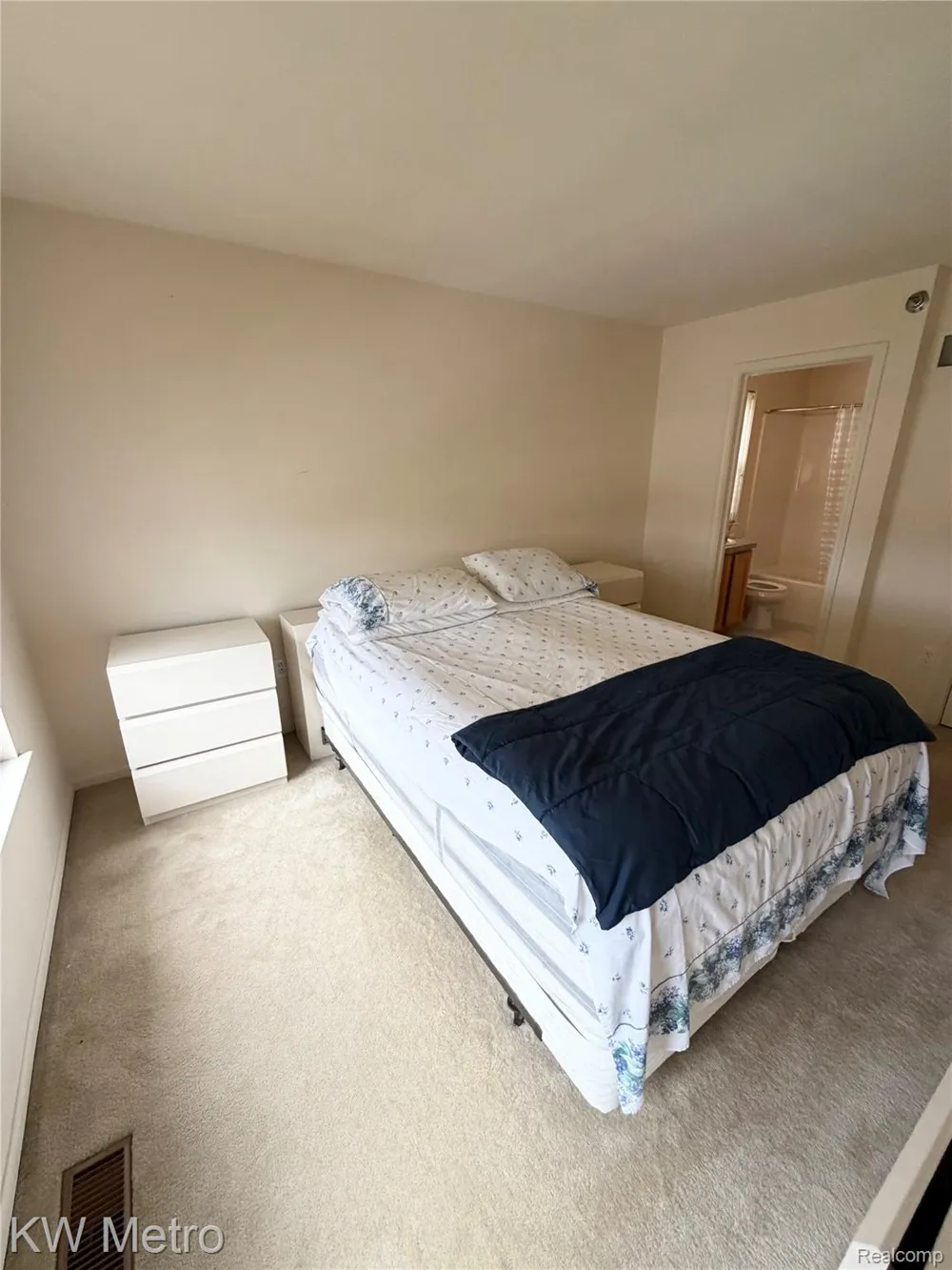 25409 Saint James Southfield City, MI 48075