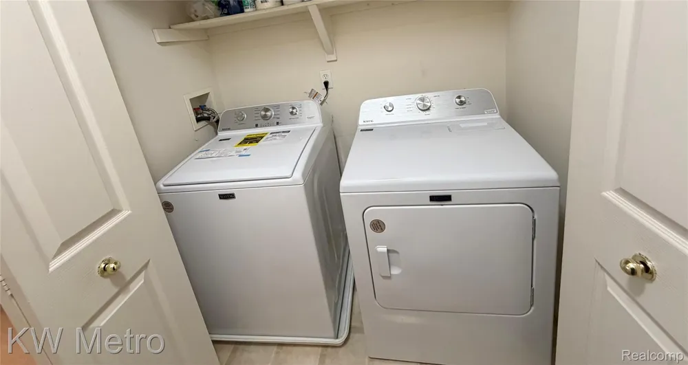 25409 Saint James Southfield City, MI 48075