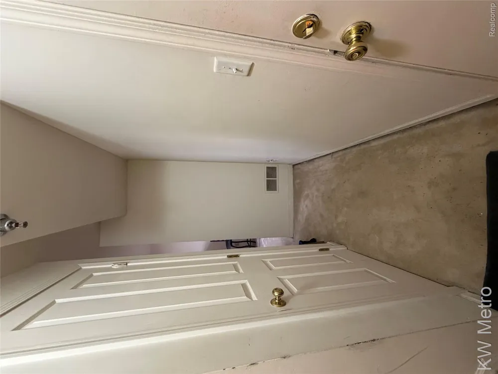 25409 Saint James Southfield City, MI 48075