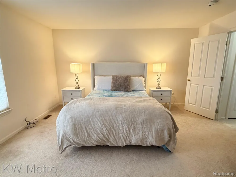 25409 Saint James Southfield City, MI 48075