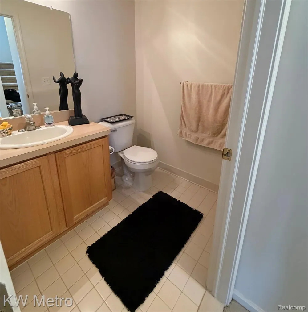 25409 Saint James Southfield City, MI 48075