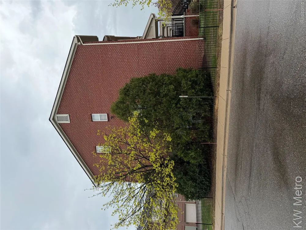 25409 Saint James Southfield City, MI 48075