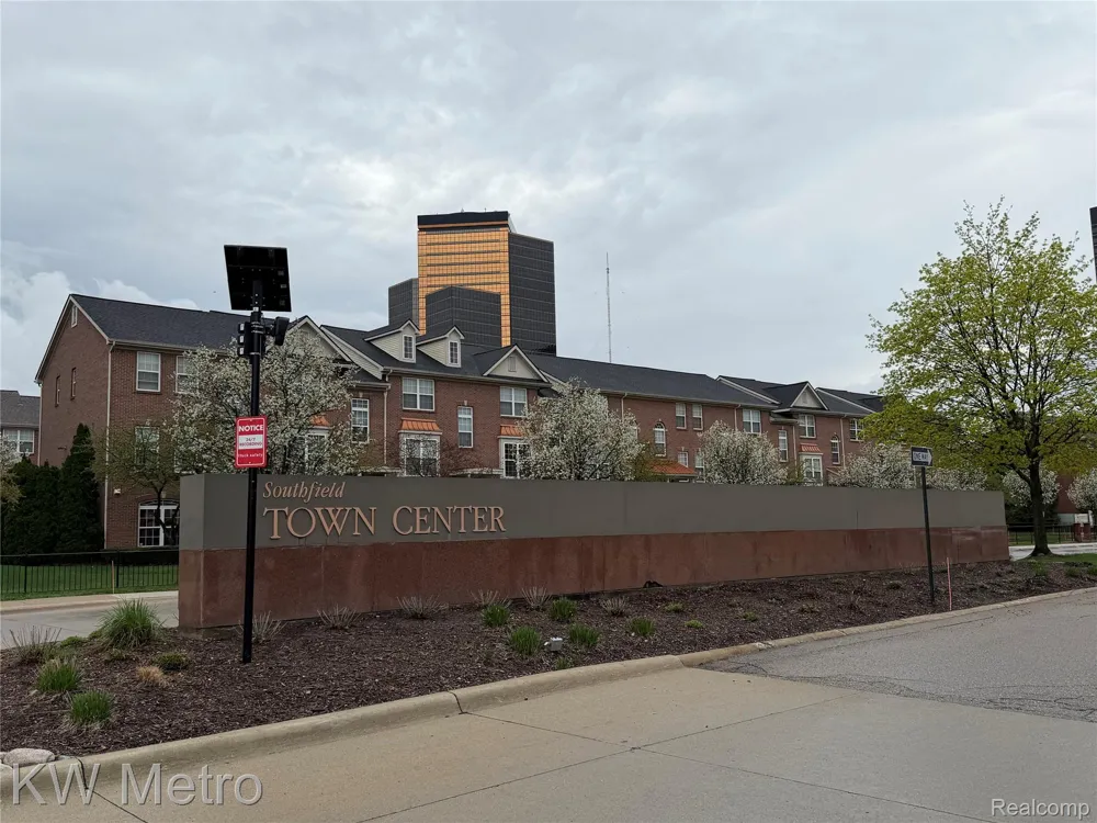 25409 Saint James Southfield City, MI 48075