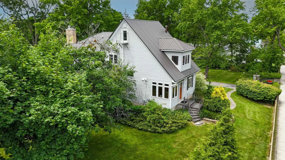 1318 E Broadway Mt Pleasant City, MI 48858