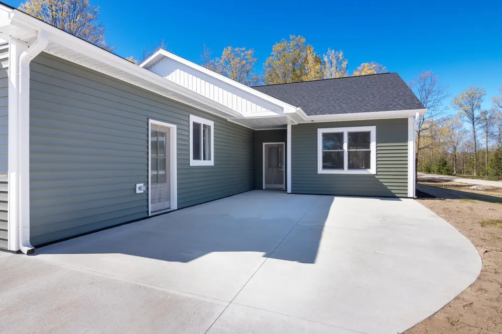 6533 Jeffrey Place Green Lake Township, MI 49637