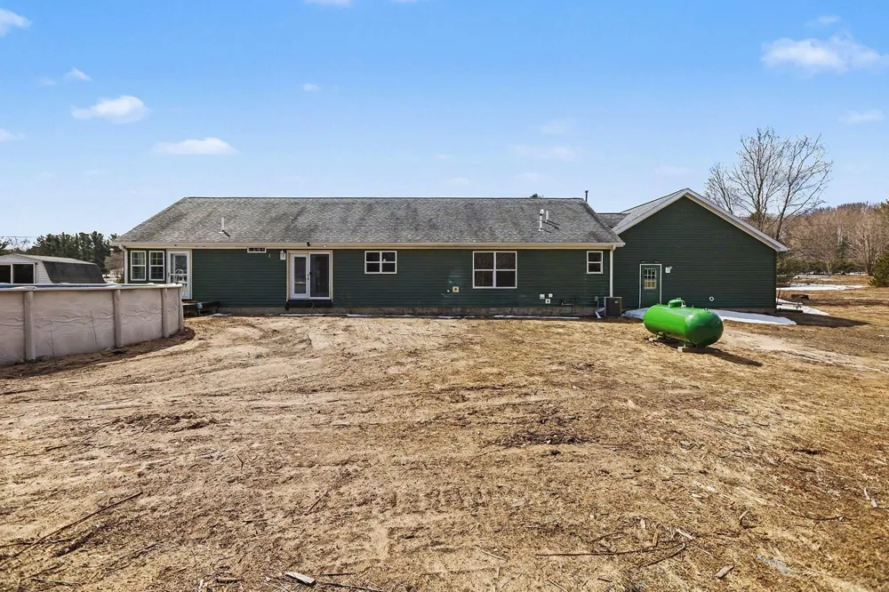 9190 Cedar Run Road Long Lake Township, MI 49684
