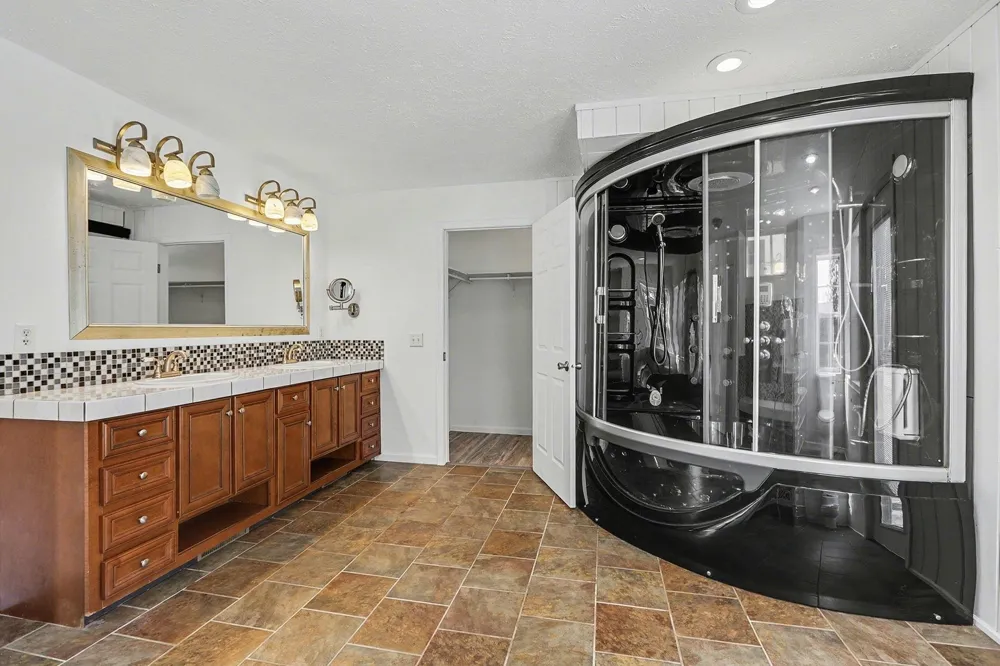 9190 Cedar Run Road Long Lake Township, MI 49684