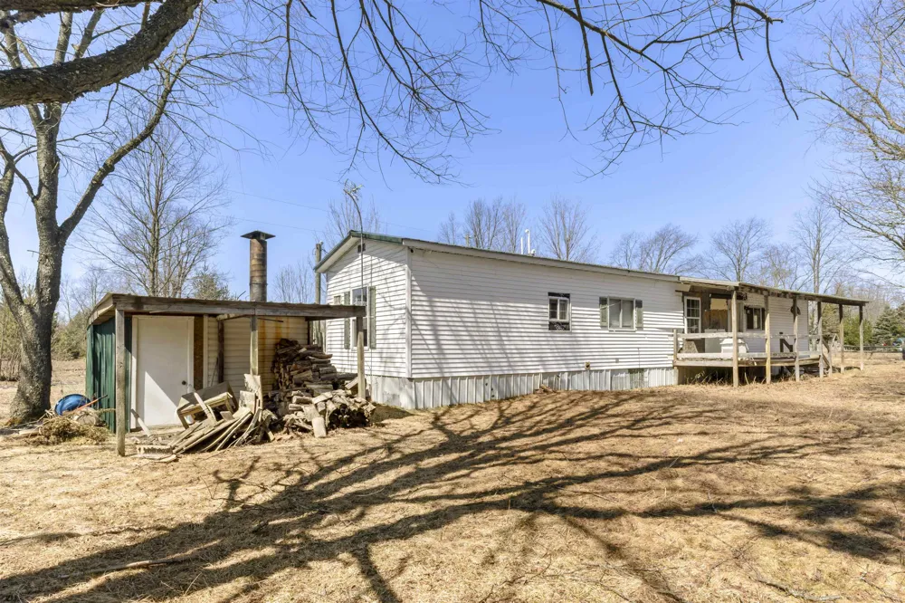 17403 Springdale Springdale Township, MI 49683