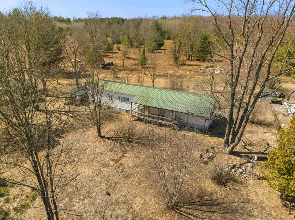 17403 Springdale Springdale Township, MI 49683