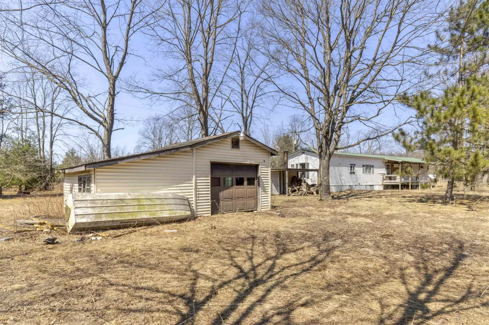 17403 Springdale Springdale Township, MI 49683