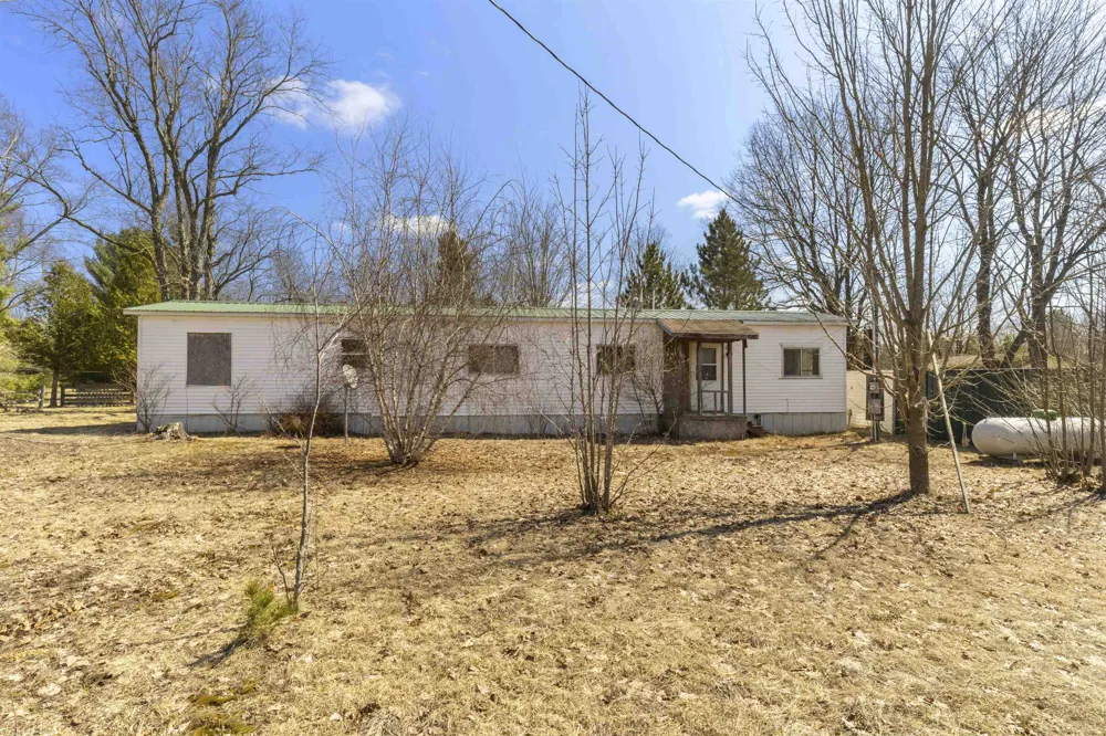 17403 Springdale Springdale Township, MI 49683
