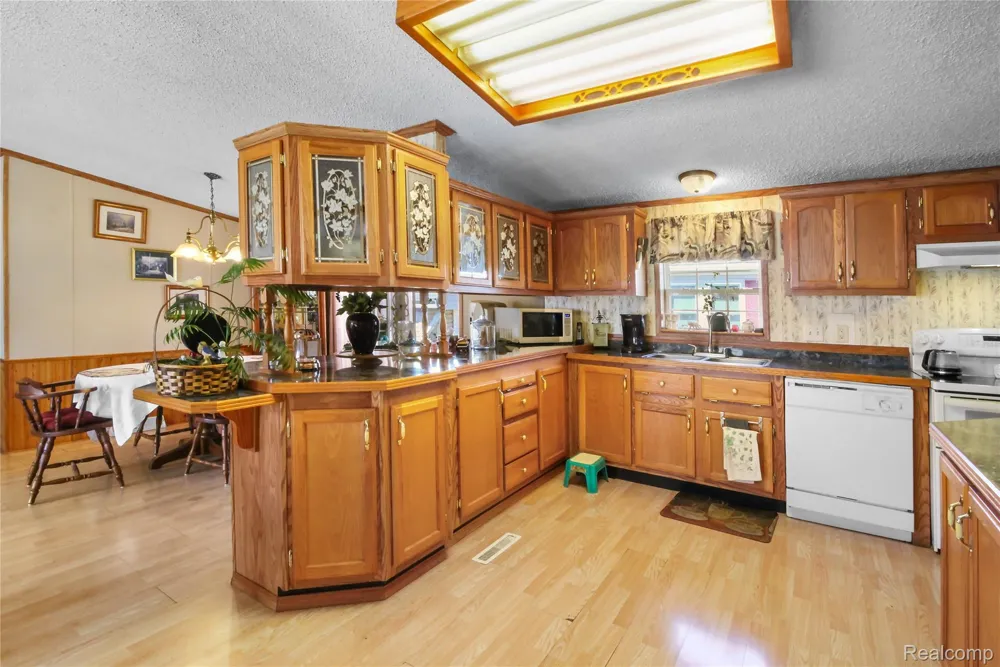 13617 Orchard View Street Ash Township, MI 48117