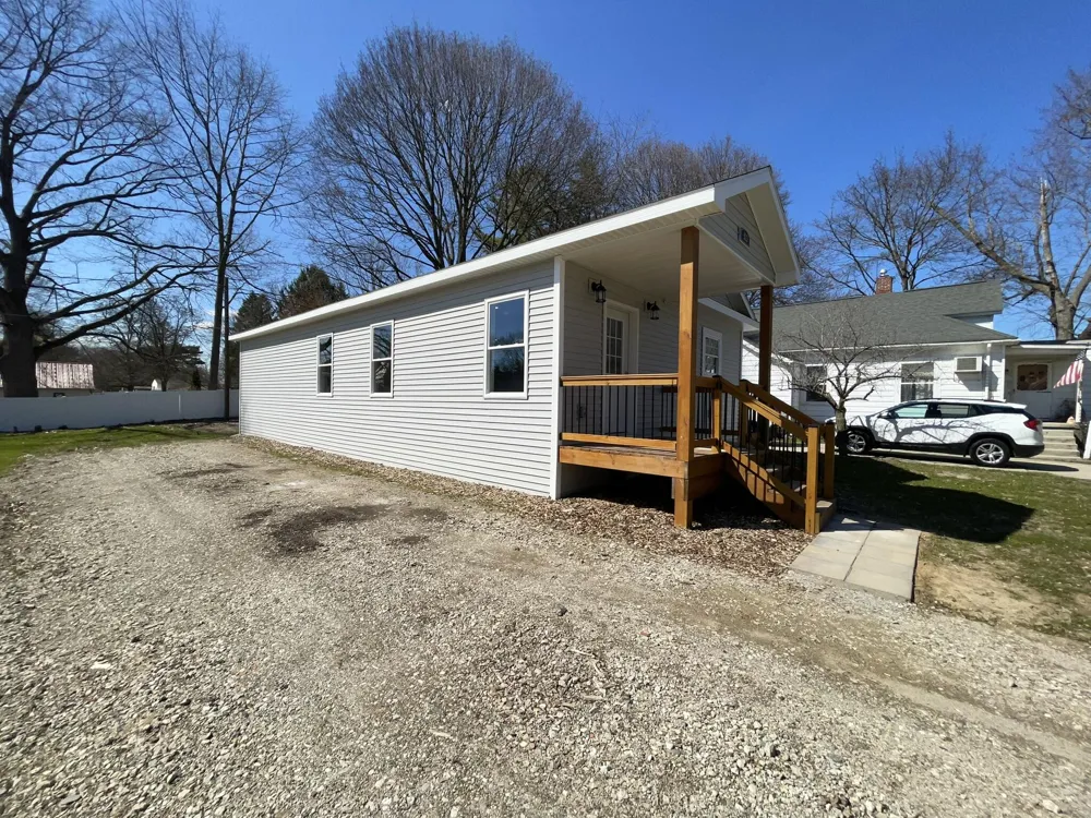 913 Pine Avenue Alma City, MI 48801