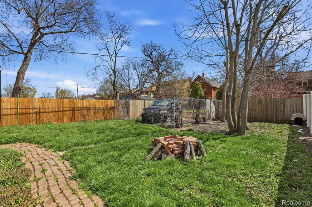 839 Webb Street Detroit City, MI 48202