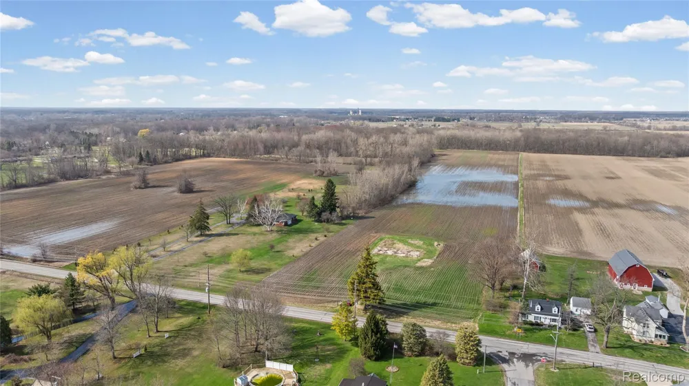 5 Carleton Rockwood Ash Township, MI 48117