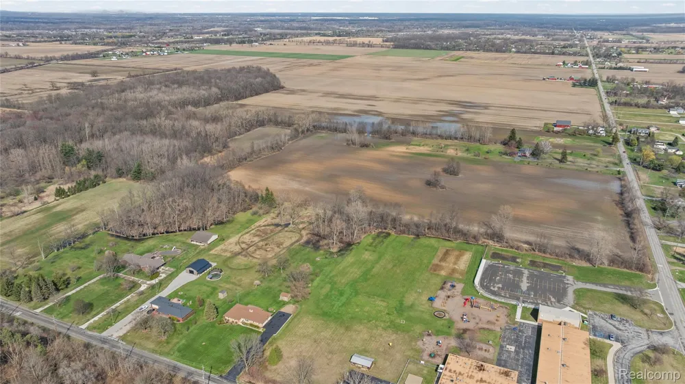 5 Carleton Rockwood Ash Township, MI 48117