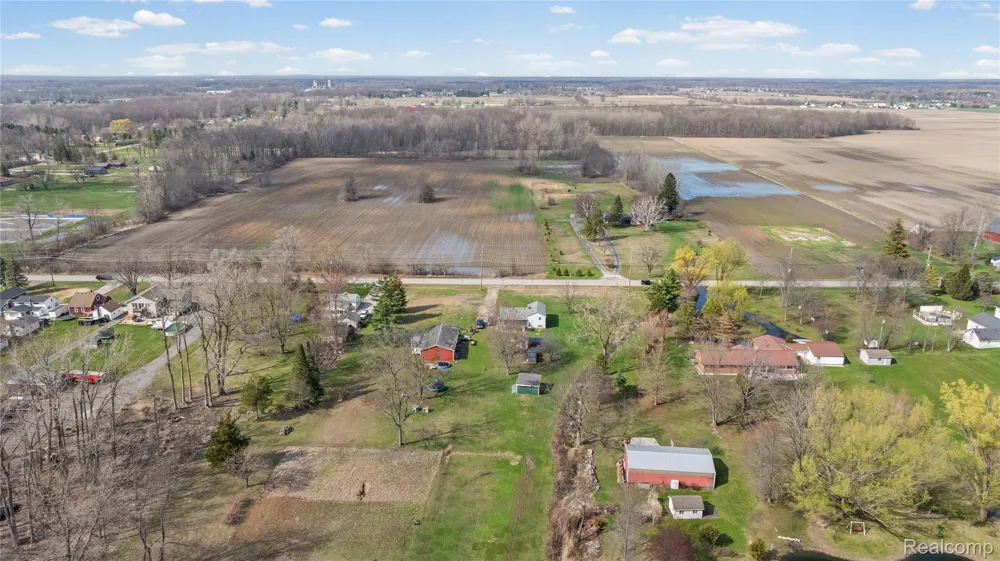 5 Carleton Rockwood Ash Township, MI 48117