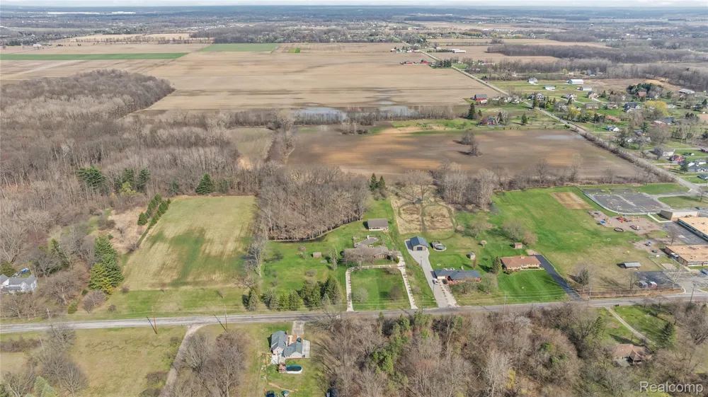 5 Carleton Rockwood Ash Township, MI 48117