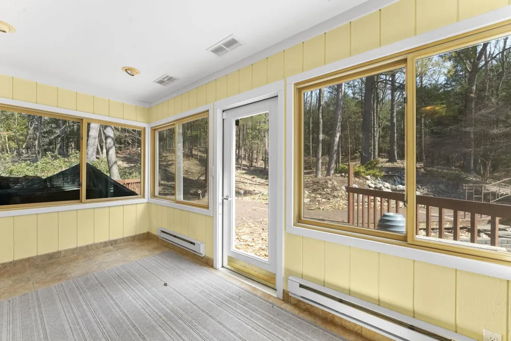 6644 Peninsula Drive Peninsula Township, MI 49686