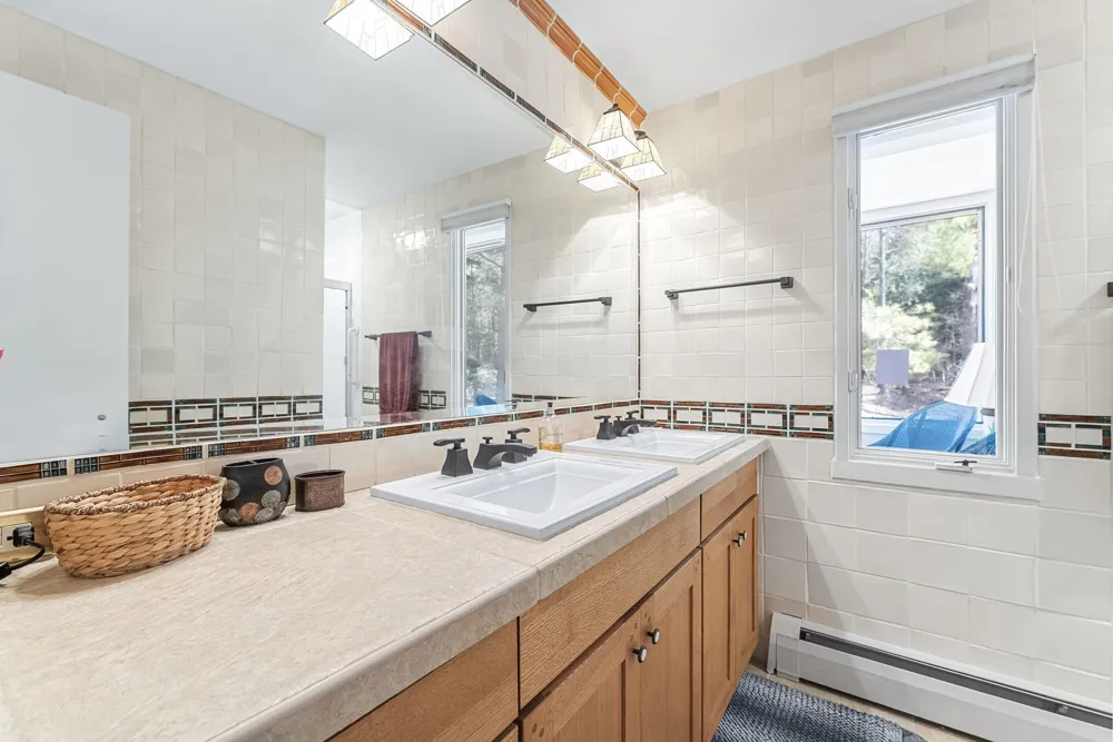 6644 Peninsula Drive Peninsula Township, MI 49686