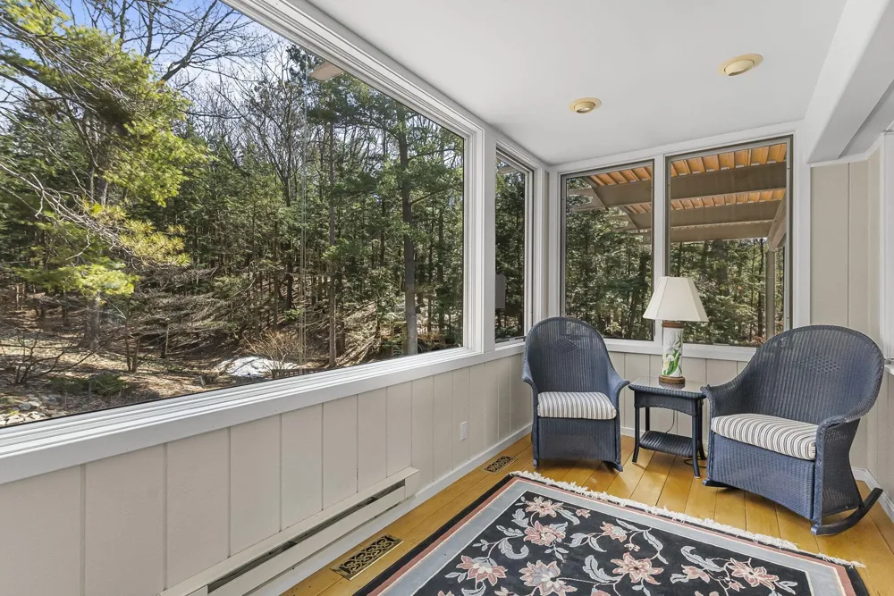 6644 Peninsula Drive Peninsula Township, MI 49686