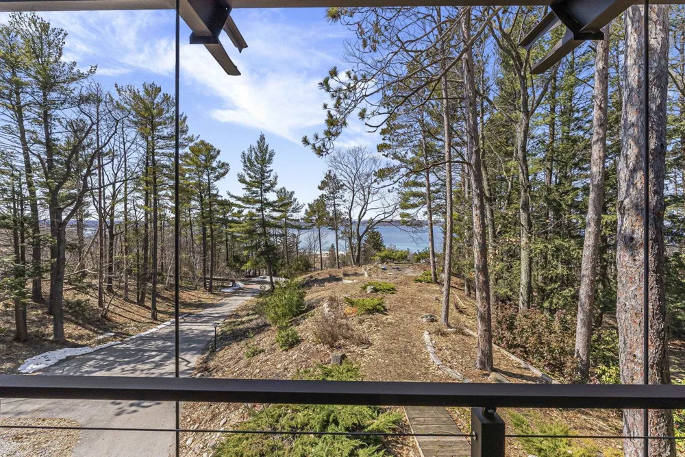 6644 Peninsula Drive Peninsula Township, MI 49686