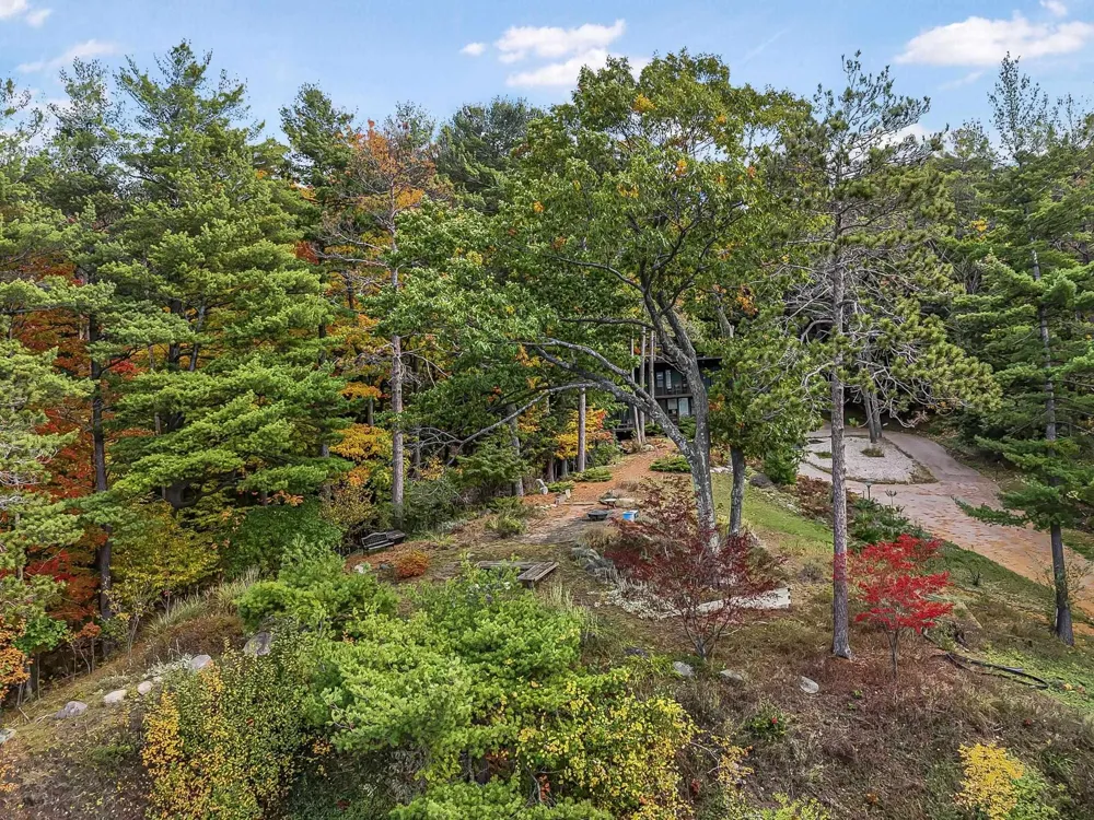 6644 Peninsula Drive Peninsula Township, MI 49686