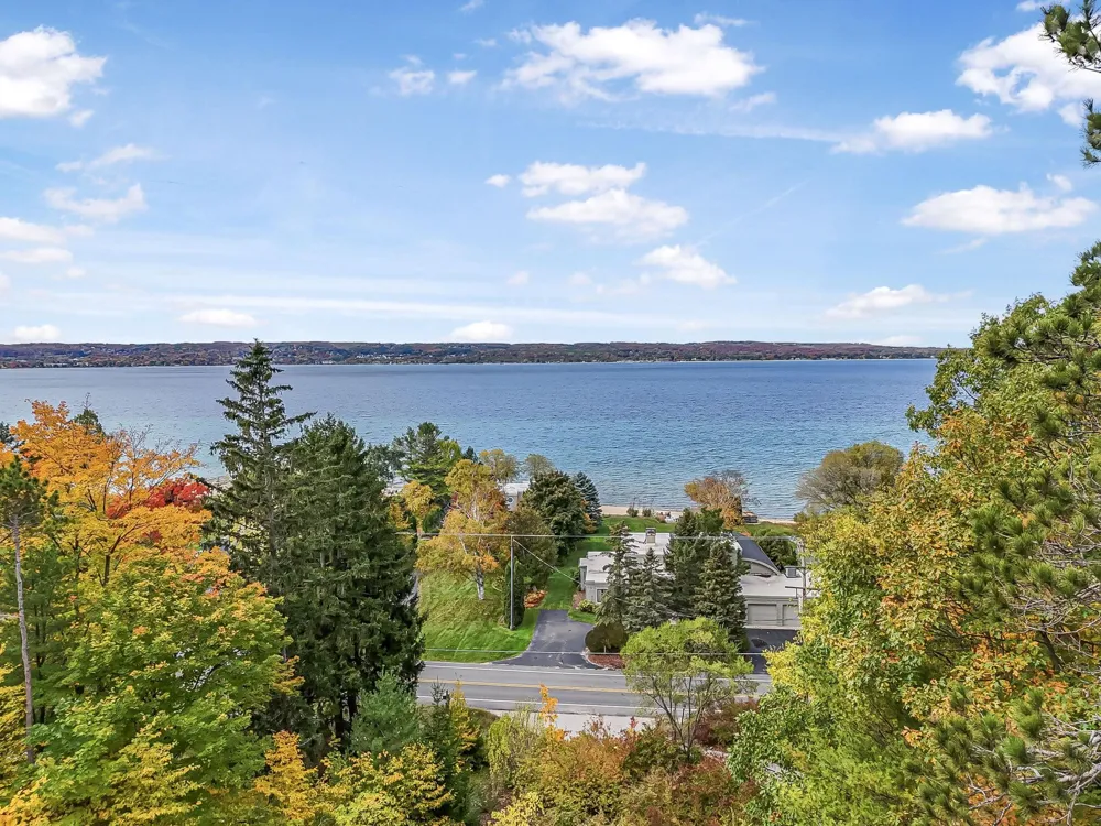 6644 Peninsula Drive Peninsula Township, MI 49686